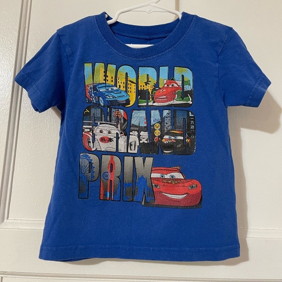 2011 Cars 2 lightning McQueen shirt 4t - Picture 1 of 6